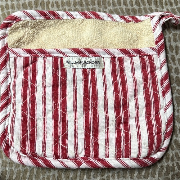 Williams Sonoma Potholder Oven Mitt Set - Picture 5 of 9